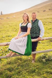 Neue Lipizzanerdirndlkollektion_28